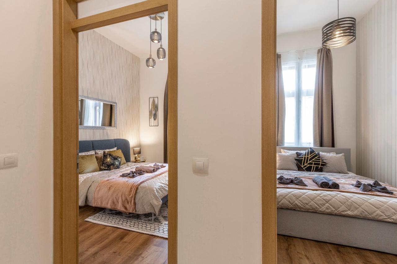 Luxurious Art Deco Apartment In The King Street Budapest Esterno foto