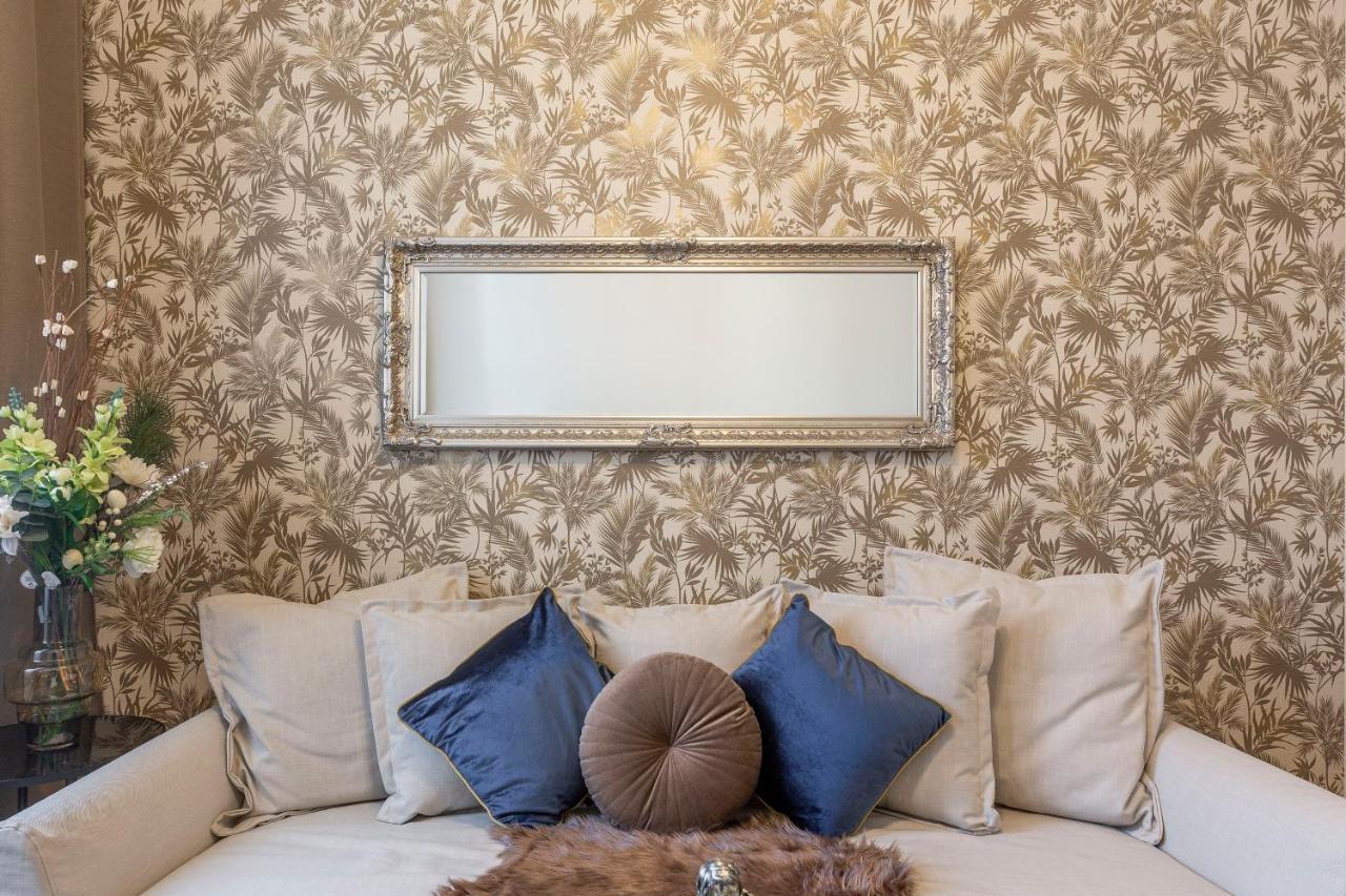 Luxurious Art Deco Apartment In The King Street Budapest Esterno foto