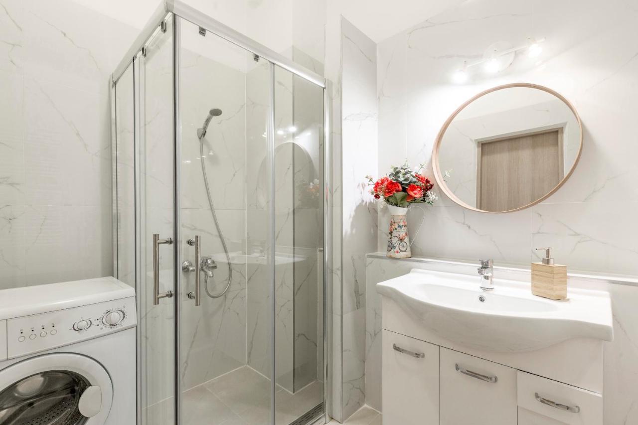 Luxurious Art Deco Apartment In The King Street Budapest Esterno foto
